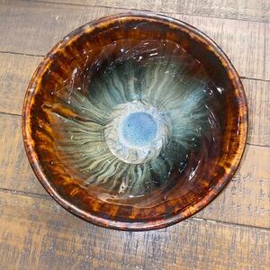 Stunning handcrafted pottery Bowl